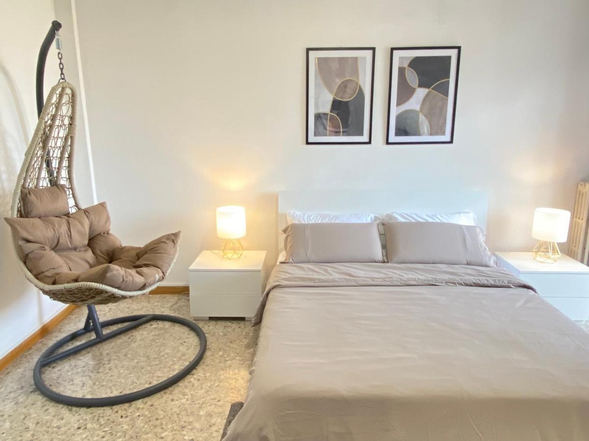 Casa Relax Con Parcheggio E Metro Appartement *