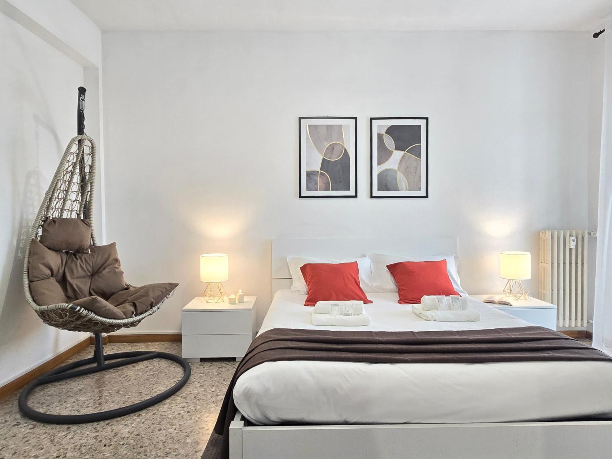Romeway - Metro & Parking Appartement *
